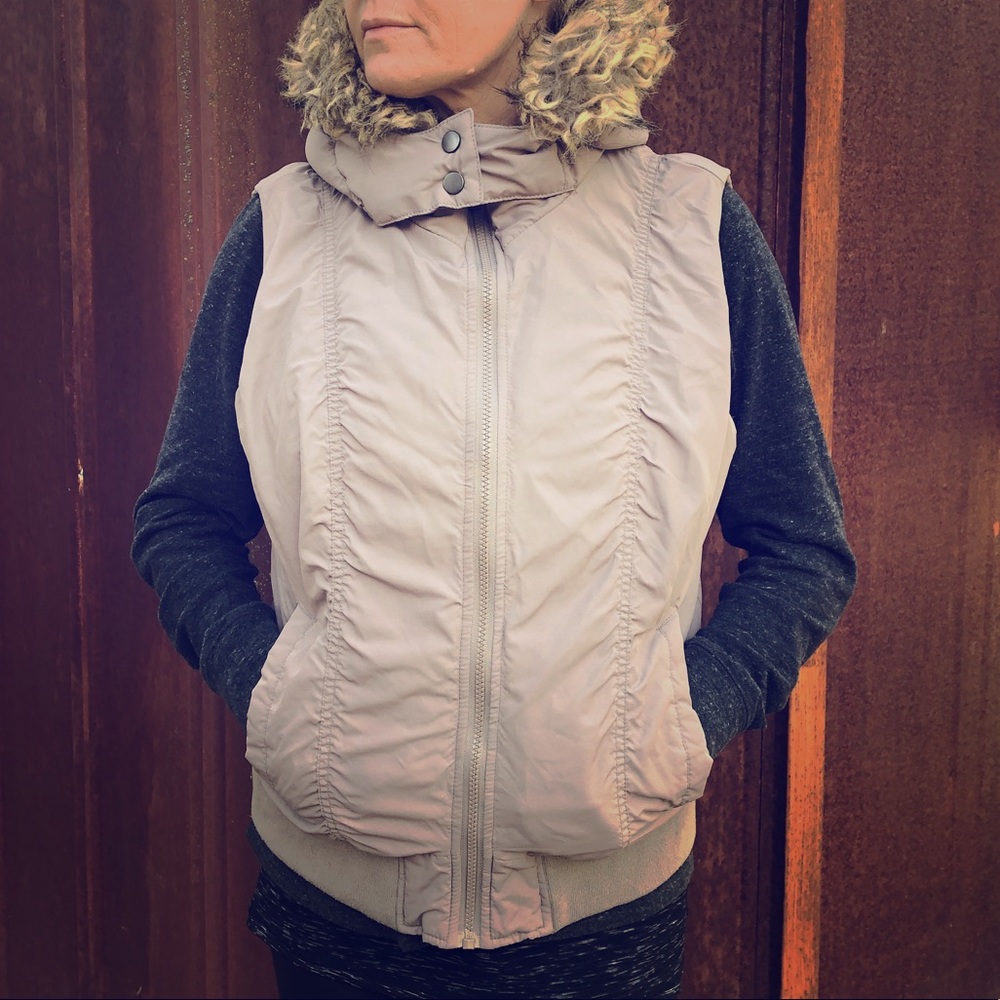 American Rag puffer vest